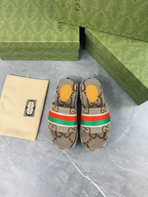 Gucci Men's Slippers 379